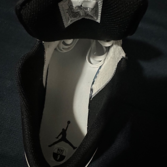 Shoes - Picture 5 of 16